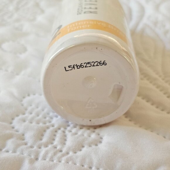 Rodan + Fields Reverse Intensive Brightening Toner 125mL/4.2oz - Picture 6 of 8